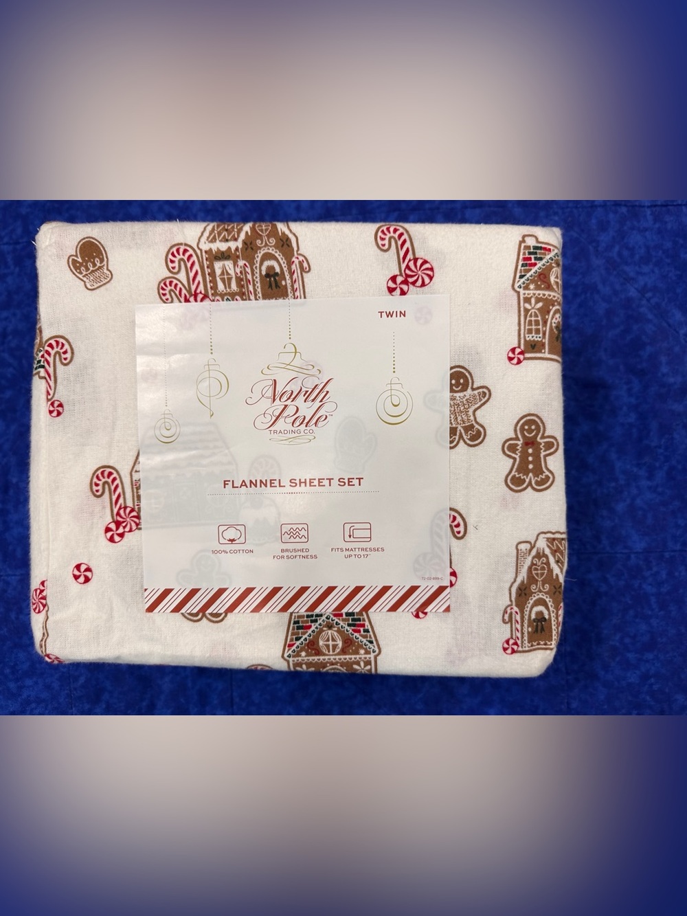 North Pole Twin Flannel Sheet Set Gingerbread Village 100% Cotton Holiday
